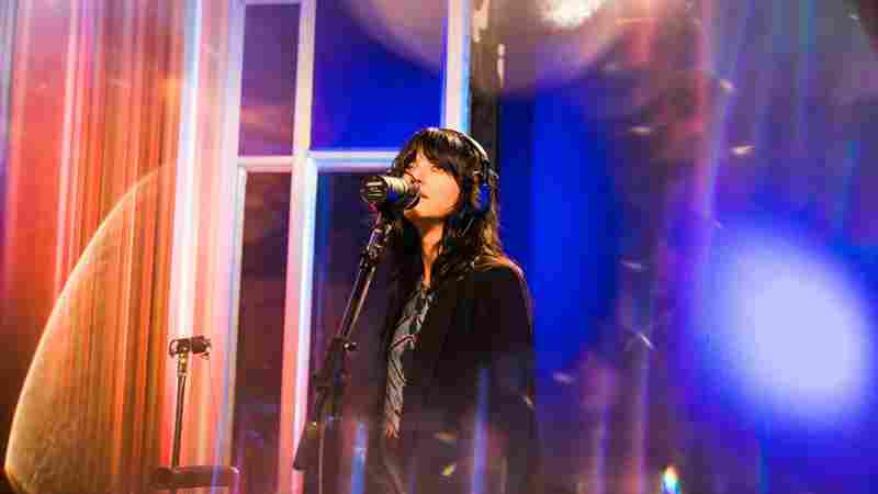 Watch Sharon Van Etten Perform 'Seventeen' Live In The Studio