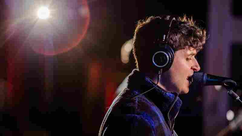 Watch Vampire Weekend Perform 'Harmony Hall' Live In Studio 